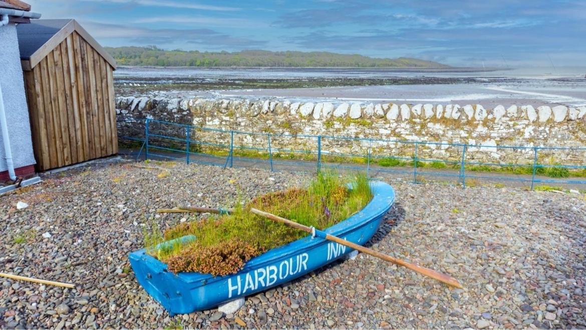 The Harbour Inn Garlieston Exterior photo